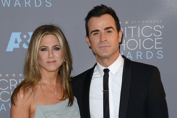 WHY SOCIETY IS FORCING JENNIFER ANISTON TO GET PREGNANT