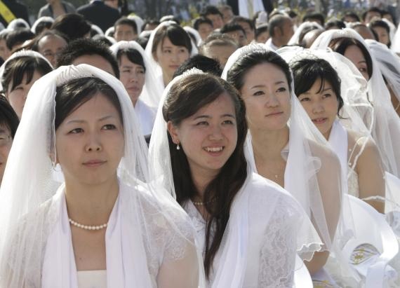 South Korean Mail-Order Brides Get Schooled