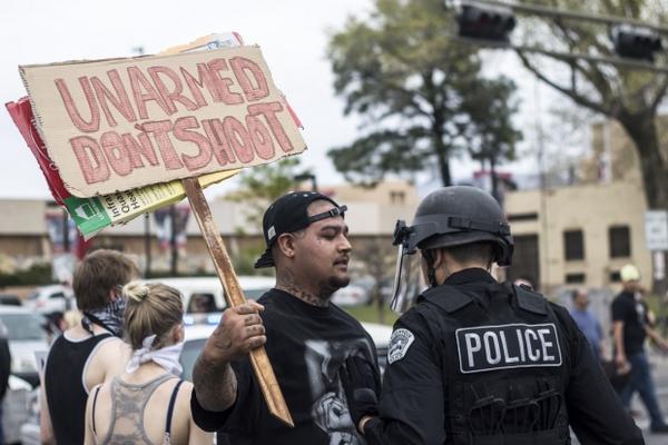 EXCLUSIVE ALBUQUERQUE SENT OFFICERS WITH ABUSE CLAIMS TO ANTI-POLICE BRUTALITY MARCH