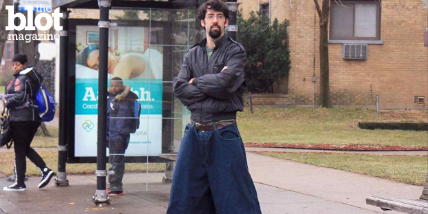 As skaters everywhere rejoice because those super-baggy JNCO Jeans are coming back, here's a look at five other '90s trends that'll make you jump, jump. (Credit)