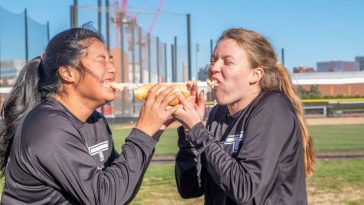 MIT Lady Students Break Guinness Record for Sausage Bun Toss