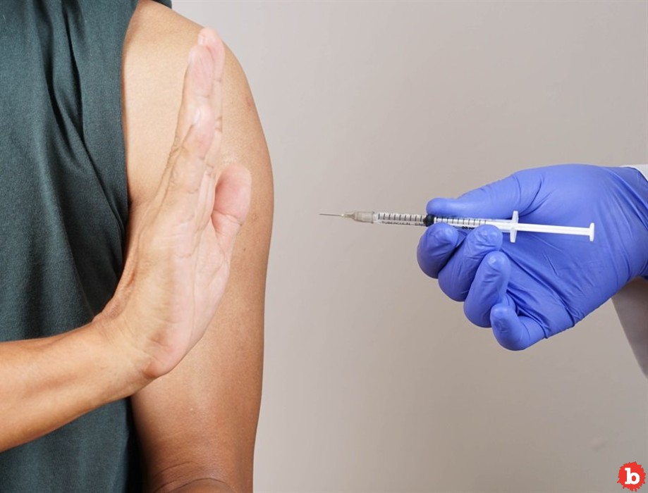 Italian Anti-Vaxxer Tries to Get Shot in Fake Arm