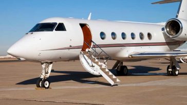 Hamptons’ Millionaires Blocked From Local Airport, Billionaires Only!