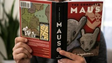 Art Spiegelman’s Maus Book Ban Spikes Sales to Top on Amazon